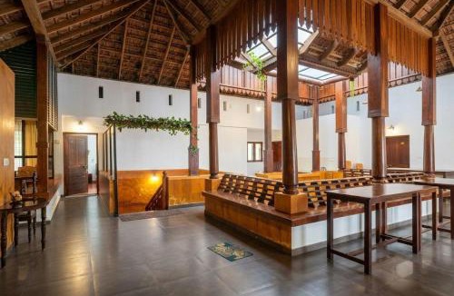 Kuzhuppilly Hotel | Samudra heritage