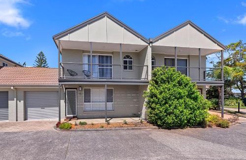 Anna Bay House | Sandcastles 11-23 Robinson St