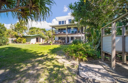 New Brighton House | Sandcastles- Absolute beach front