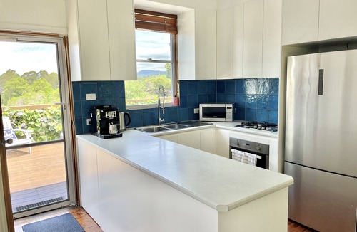 Bulli House | Sandon Beach Cottage-beach, escarpment, cafes- Pet friendly!