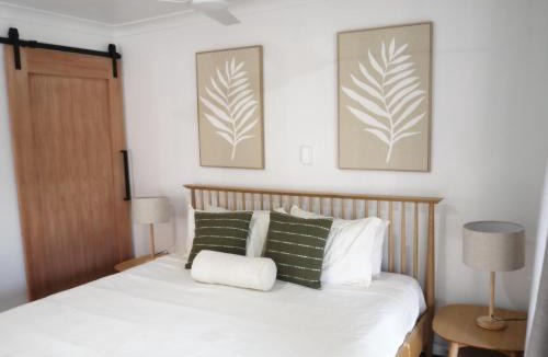 Culburra Beach House | Sandpipers Beach House, Culburra - pet friendly