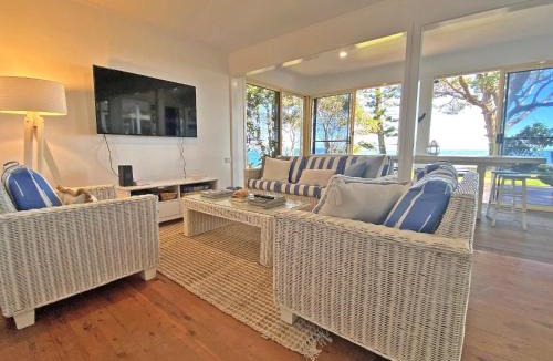 Amity Point House | Sandy Shores