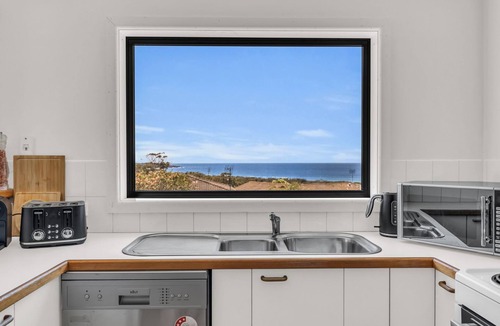 Tura Beach House | Sapphire Tides - Stunning Views