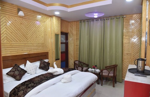 Sarahan Hotel | Sarahan Holliday Inn