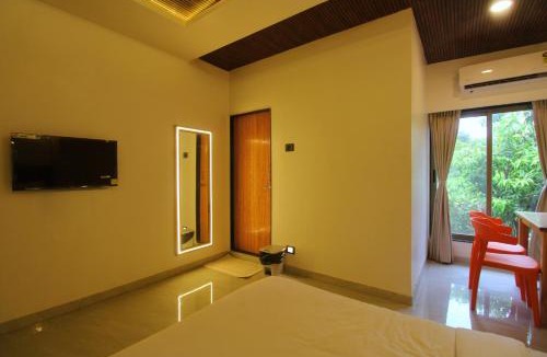 Khalapur Hotel | Satkar Inn