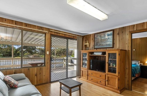Para Wurlie House | Scala al Mare- a cosy 3 bedroom home located in Point Souttar