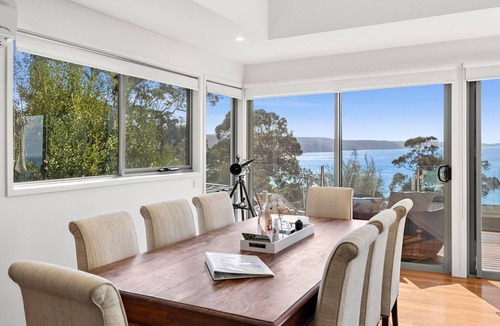 Lorne House | Scelta - Ask About Specials, Wifi, Brilliant Location