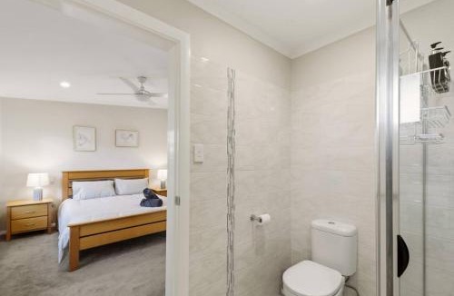 Budgewoi House | Scenic Shores