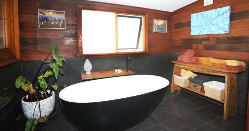 Corindi Beach Villa | Sea Foam Cottage