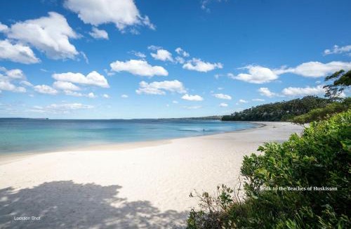 Huskisson House | Seabreeze Cottage by Book Jervis Bay Cosy Huskisson Stay by the Beach