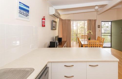 Batehaven House | Seabreeze on Irene - Batehaven Pet friendly