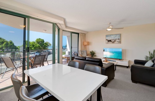 Moffat Beach Apartment | Seacrest Unit 2 Moffat Beach QLD