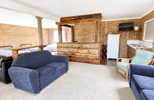 Minnie Water House | 'Seaduced by Minnie, TOP NOTCH