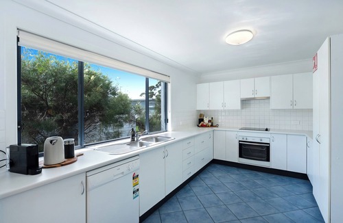 Hyams Beach House | Seahaven: Stunning Jervis Bay & Hyams Beach Views from every room