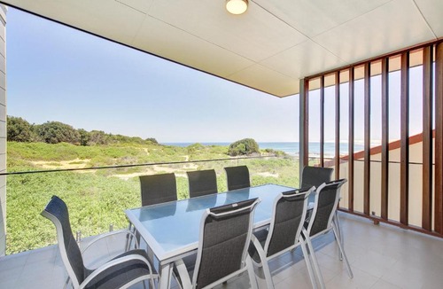 Anna Bay House | Seas the Day, 41B Ocean Avenue