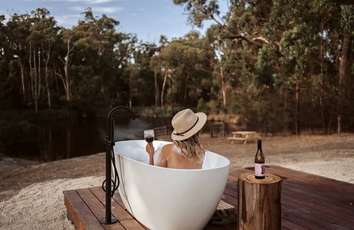 Loch Cabin | Secluded Tiny Home with Bird-Watching Hut near Loch, Victoria