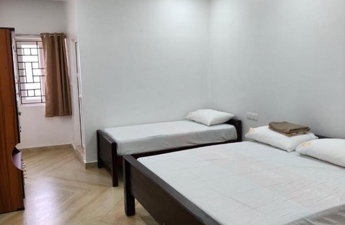 Arumuganeri Hotel | Sekar Inn
