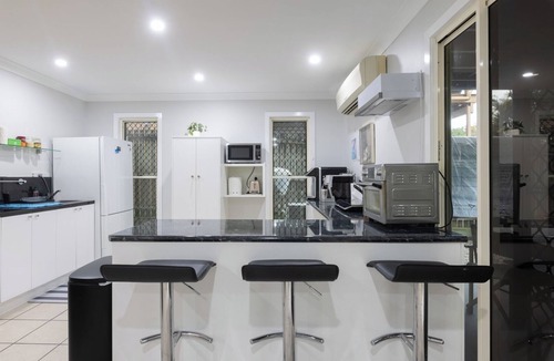 Murarrie House | Self Contained Ground Level Apartment