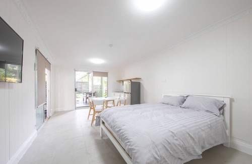 Wollongong CBD Apartment | Self contained studio - Beach Shack