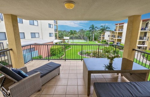 Marcoola Apartment | Serene 3BR Beachfront Retreat – Relax & Reconnect