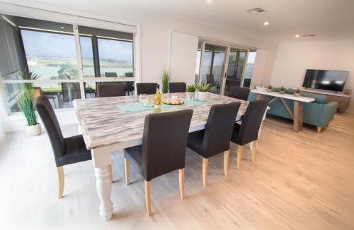 Seymour House | ‘Serenity’ and sweeping Murray River views