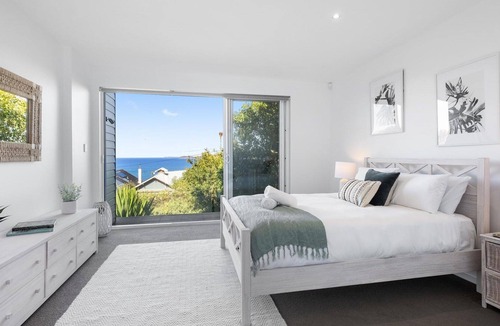 Killcare Heights House | Serenity by the Sea - endless ocean views