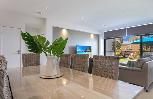 Huskisson Apartment | Serenity Shores by Book Jervis Bay