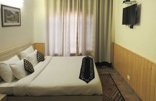 Shimla Hotel | Seven Hills Hotel