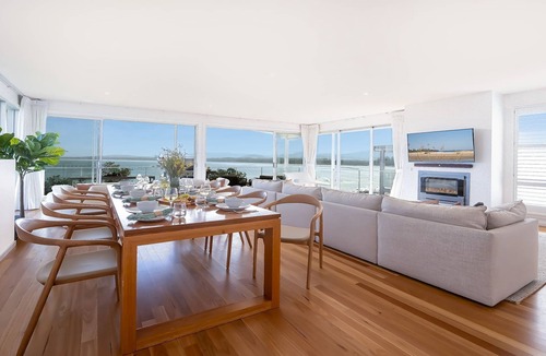 Gerroa House | Seven Mile Heaven - your coastal kingdom
