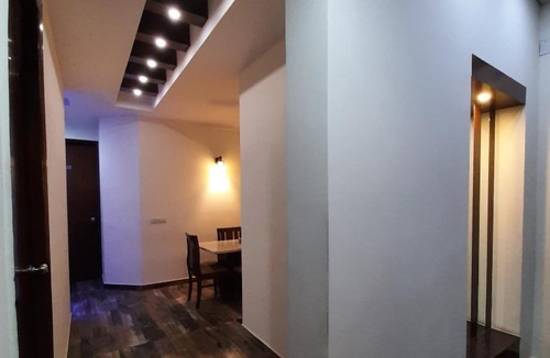 Sector 70 Hotel | Shacon Suites