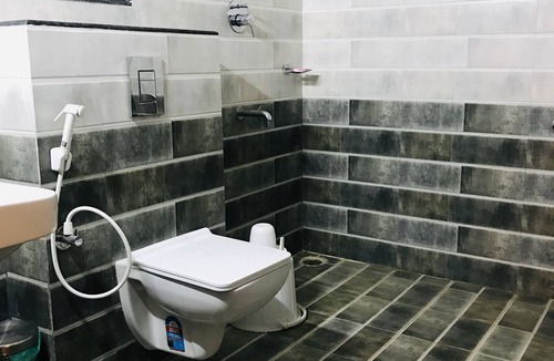Somvarpet Hostel | Sharada Residency - Hostel