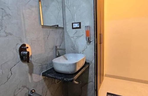 Rabale Hotel | Sharan Residency