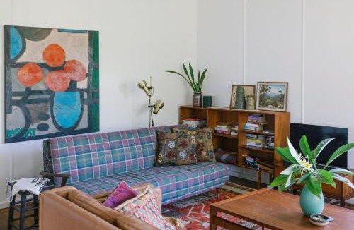 Yamba House | Sharon - Pet Friendly Beach Cottage in the Heart of Yamba - Holiday Yamba