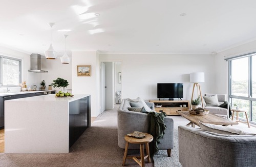 Tarwin Lower House | Shellback: Panoramic Ocean Views. Fast internet. Views of Wilsons Prom.