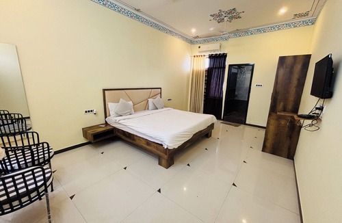 Nathdwara Hotel | Shiv Ashray Resort