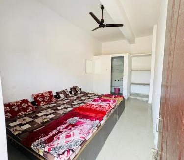 Abu Road Hotel | Shivraj guest house
