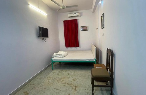 Udaipur District House | Shree ji paying guest house