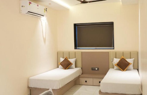 Pandharpur Hotel | Shri Prasad Executive