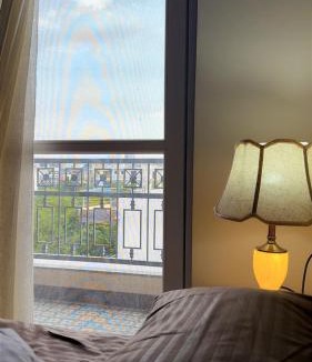 Gurugram Apartment | Signature Studio Warm & Elegant Studio Stay
