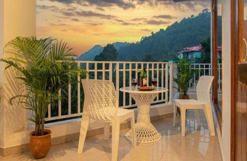 Dharampur Apartment | Silver Crest Hotel Kasauli