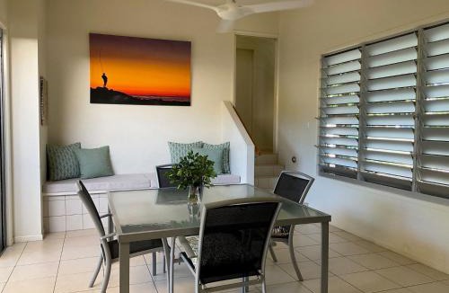 Rainbow Beach House | Sinclair - - Rainbow Beach