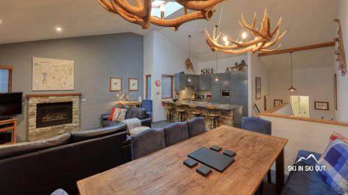 Thredbo Ski Chalet | Ski In Ski Out 11
