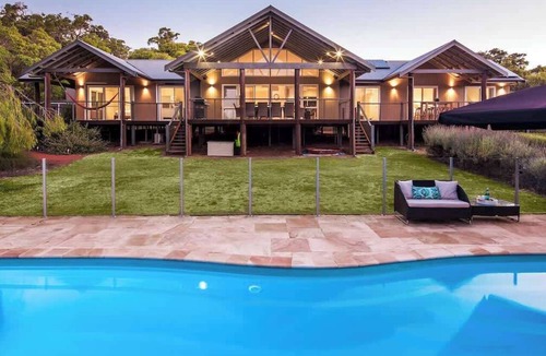 Yallingup House | Sky View—Elevated Estate with Resort-Style Pool