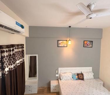 Greater Noida Apartment | Skyline suites