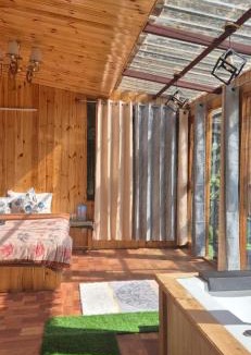 Kullu Ski Chalet | Skyview Jacuzzi Treehouse Power Backup Tandi
