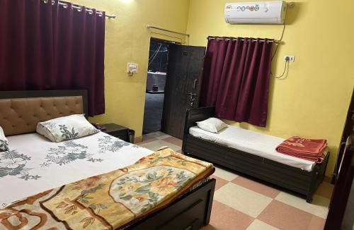 Gomti Nagar House | SM Guest House