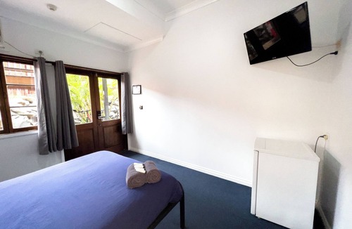 Highgate Hill Hostel | Somewhere To Stay Backpackers
