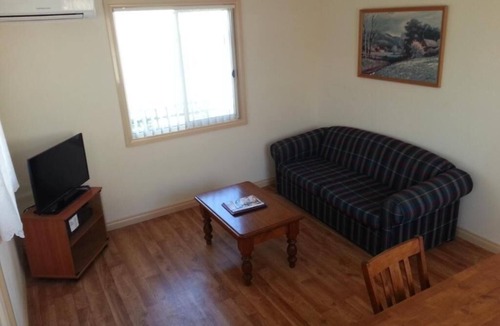 Wallaroo Hotel | Sonbern Lodge Motel
