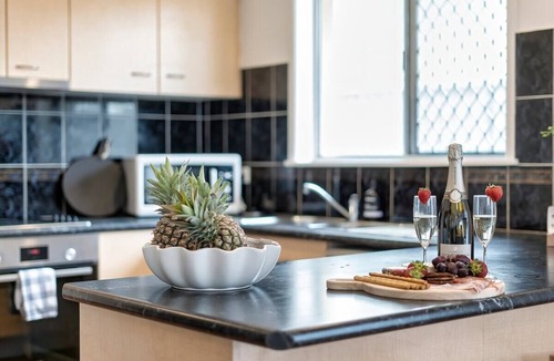 Southport House | Southport Central,4bd Pool, BBq