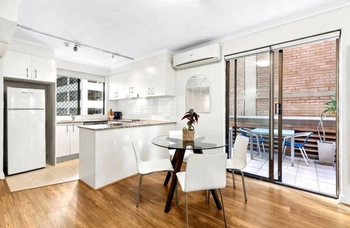 Darling Harbour Apartment | Spacious 1-bed flat in Central Sydney
